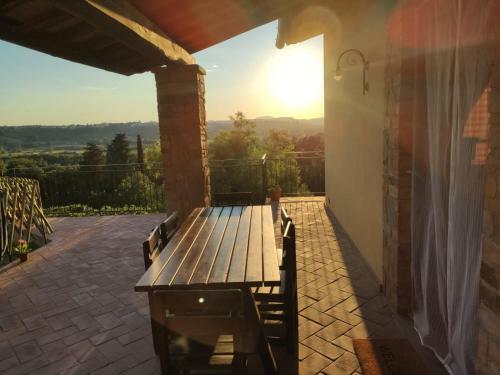 Sunset Hill - Tuscany