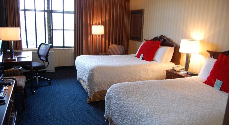 Capitol Skyline Hotel