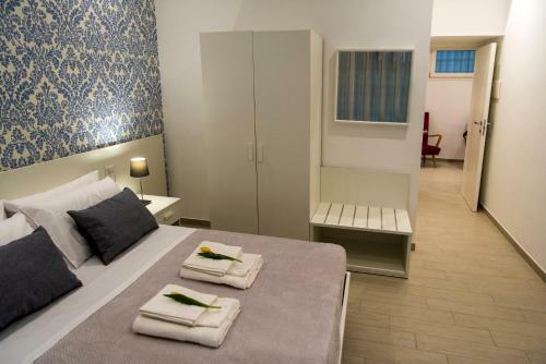 Hostal Lungomare Rooms