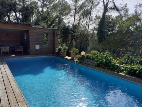 Bed & Breakfast La Salamandre En Provence