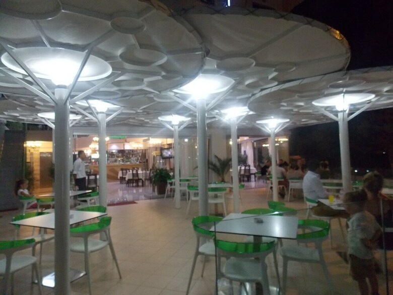 Hotel Strora