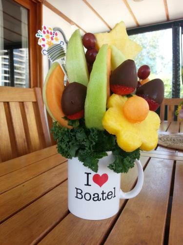 Bed & Breakfast Making Waves Boatel