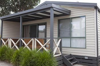 Airport Tourist Village Melbourne