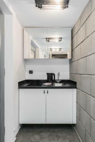 Apartments Strza?owa Old Town By Renters