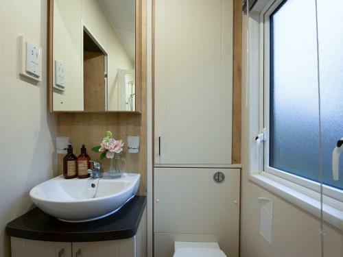 Winchester Lodge At Daisy Bank Caravan Park