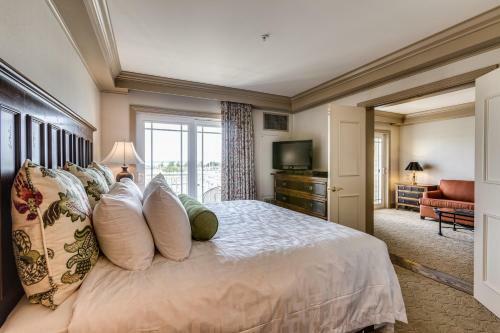 Hotel Bellwether