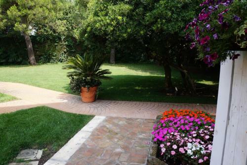 Hostal La Brigata Apartments Suite Room
