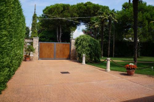 Hostal La Brigata Apartments Suite Room