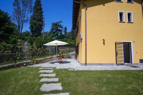 La Costa 2 - Villa Nearby The Lake