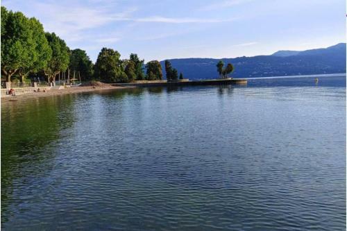 La Costa 2 - Villa Nearby The Lake