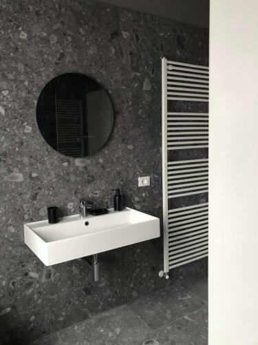 Hostal Whiterooms