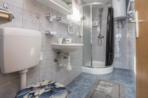Apartment Wenig