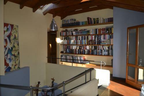 Chesapeake House Chiavari