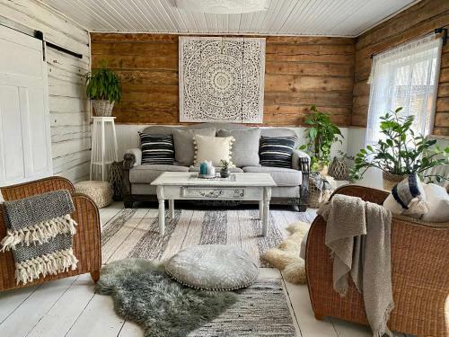 L�uka Farm House