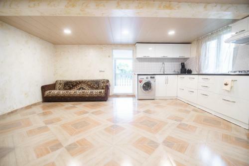 Cozy Apartment Near Kobuleti With Mountain View