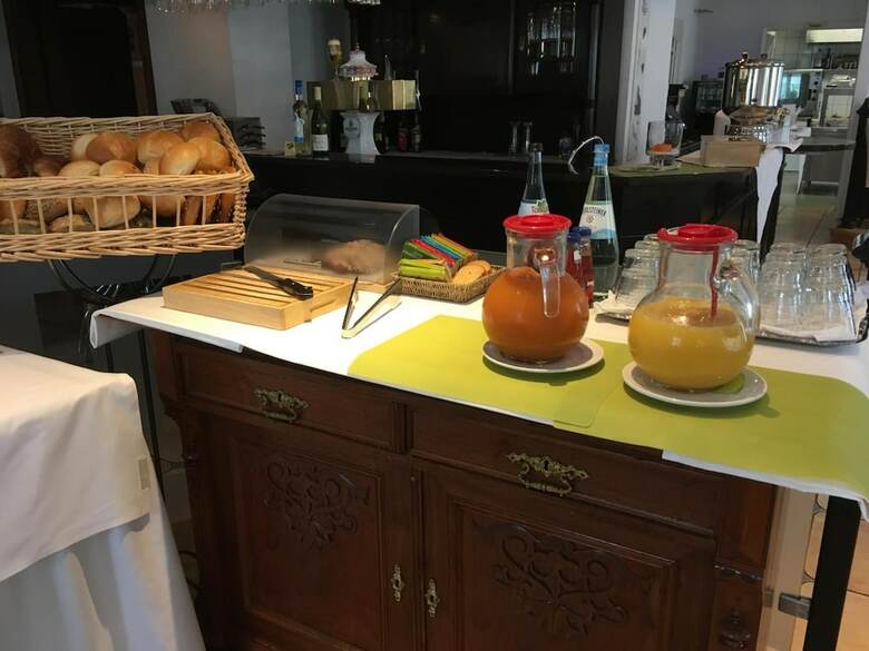Landhotel Wei�er Hahn