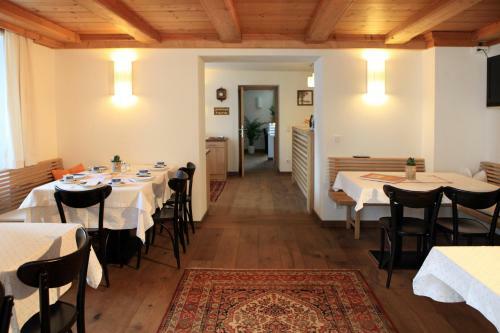 Hostal Villa Egger