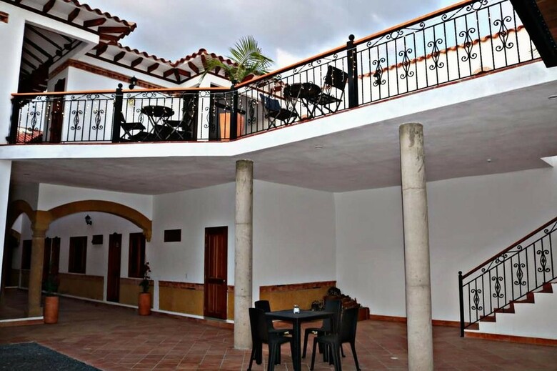 Hotel Villa De Los S�enz
