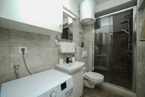 Apartamento Victor - Adorable Studio With Terrace+free Parking