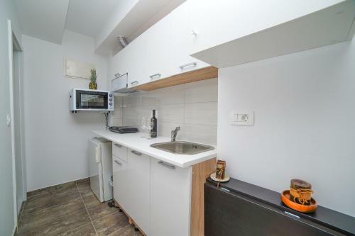Apartamento Victor - Adorable Studio With Terrace+free Parking