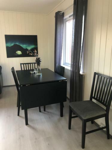 Apartamento Koselig Enebolig Med Gratis Parkering!