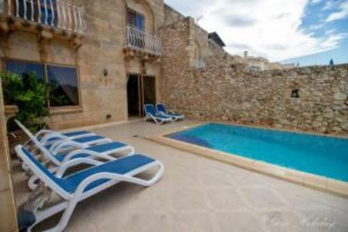 5 Bedrooms Villa With Terrace At IX Xaghra Gozo