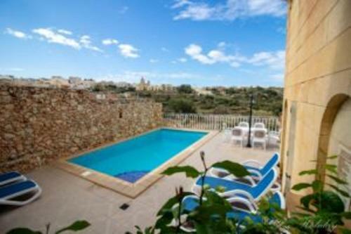 5 Bedrooms Villa With Terrace At IX Xaghra Gozo