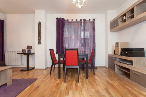 Apartamento City Park Area ? Parking ? Wifi ? Whole Flat