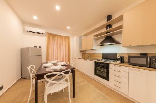 I Mori Apartments