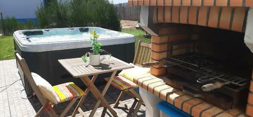Amazing Holidays In Countryside Beach And Jacuzzi