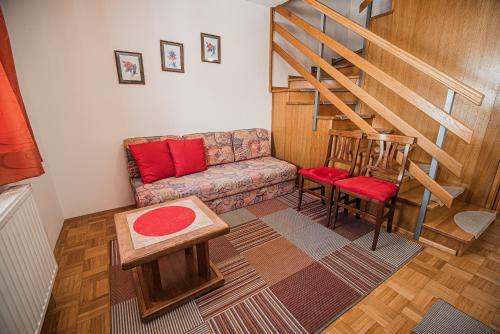 Apartments Rombon Klavdij