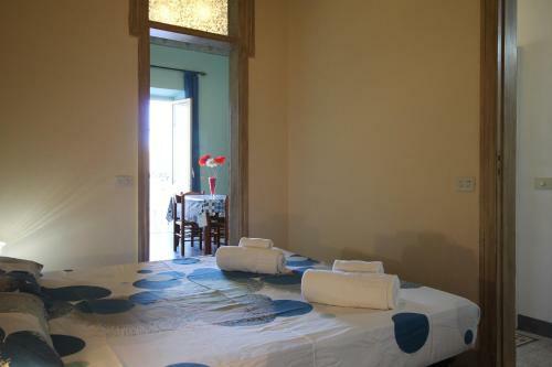 Adelfes Apartments