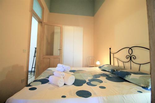 Adelfes Apartments