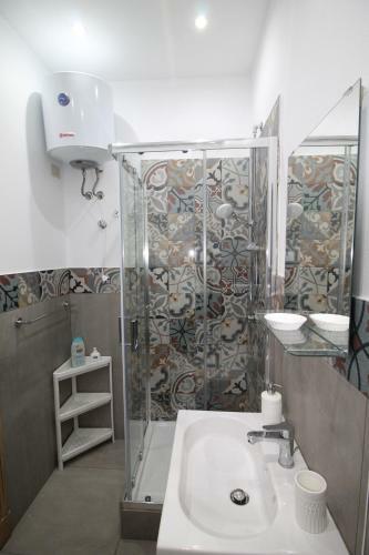 Adelfes Apartments