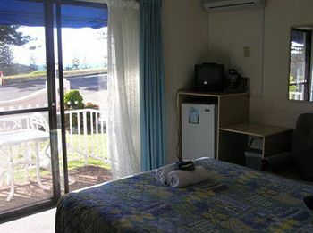 Ocean Breeze Motel