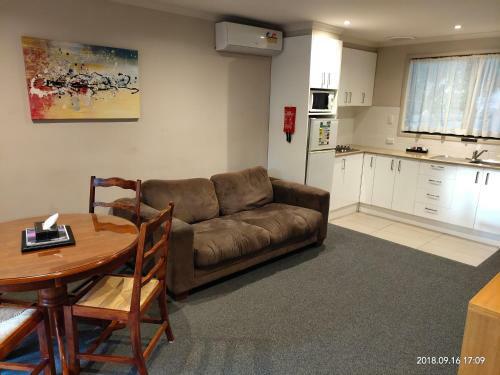 Coachman Motel