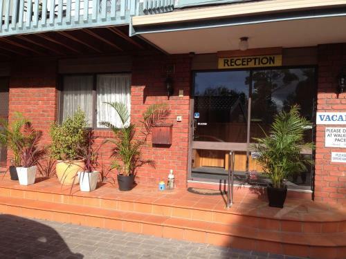 Coachman Motel