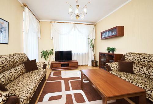Victory Square Apartment