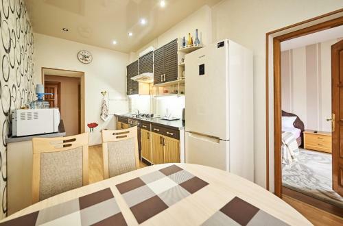 Victory Square Apartment