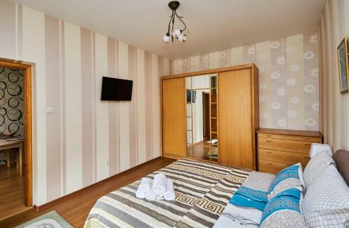Victory Square Apartment