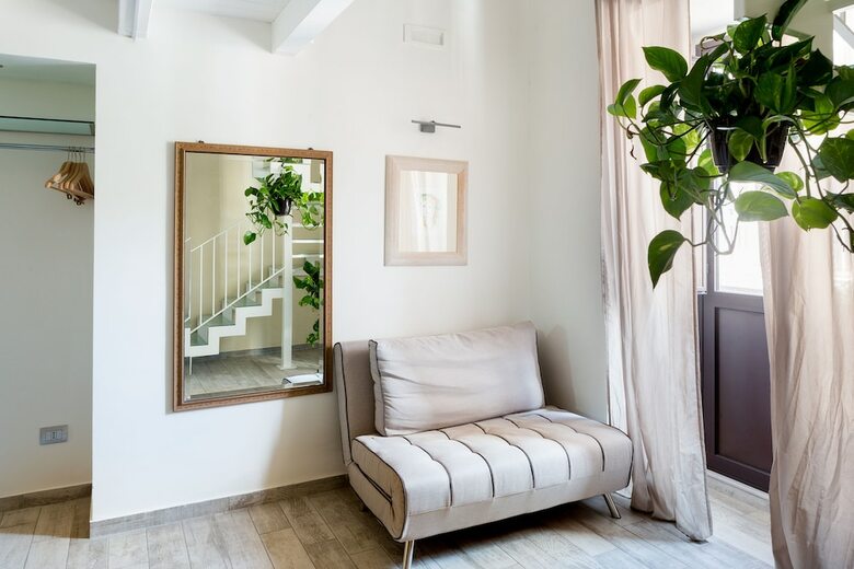 Hostal Scuto Home