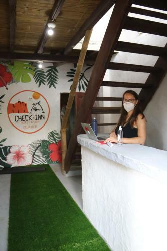 Hotel Check Inn
