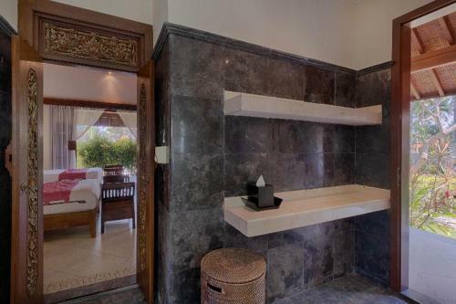 Kutus Kutus Saba Beach Villa