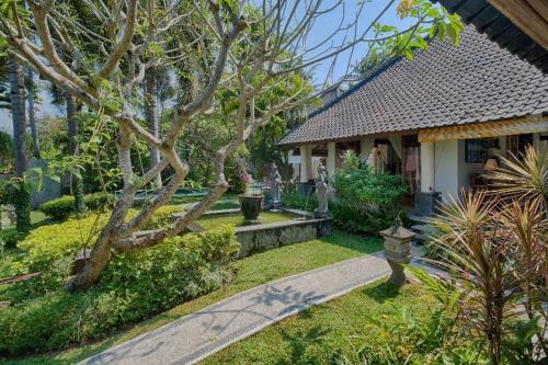 Kutus Kutus Saba Beach Villa