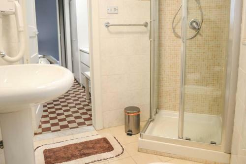 Casa Sciuti, Cozy Apartment With Roof Terrace
