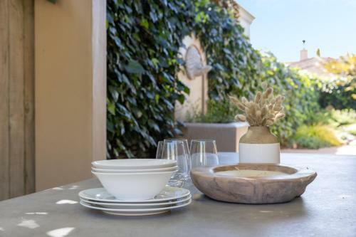 Mediterranean Villa Close To Papamoa Beach With Spa Pool