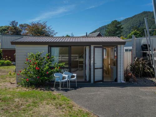 Sandcastles And Sunshine - Pauanui Holiday Home
