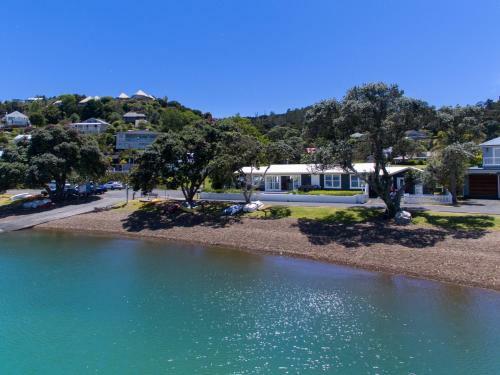 Russell Boathouse