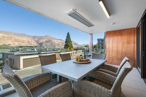 Winona Of Wanaka - Luxury Lakefront Apartment