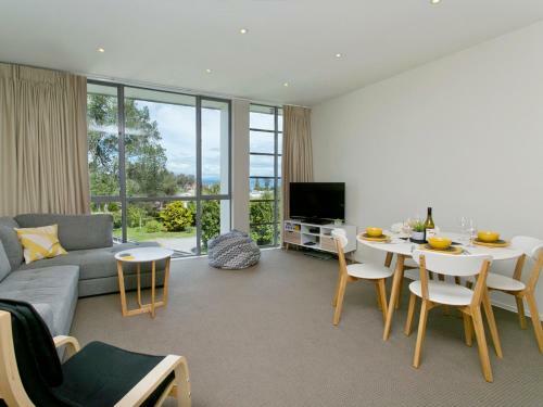 Harbourview Apartment - Taupo Holiday Apartment